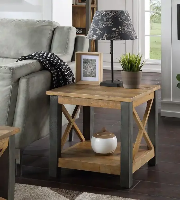 Baumhaus Urban Elegance – Reclaimed Lamp Table