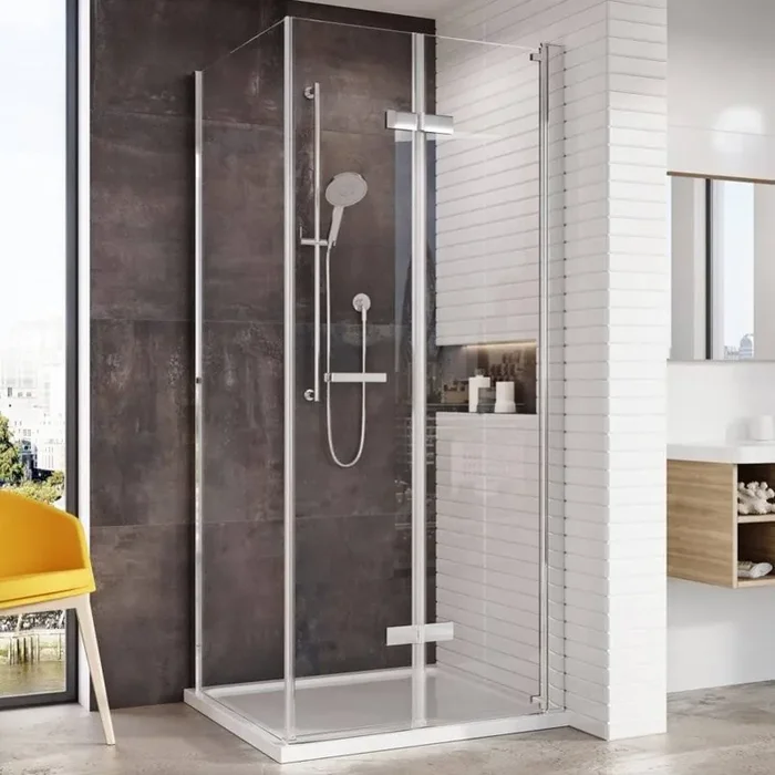Roman Innov8 Chrome 900mm Bifold Shower Door for Corner Fitting